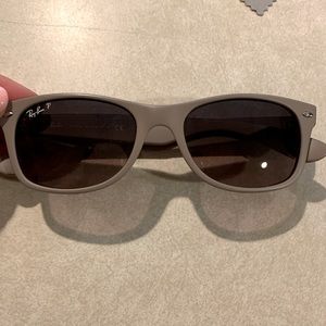RayBan Wayfarerer Polarized sunglasses